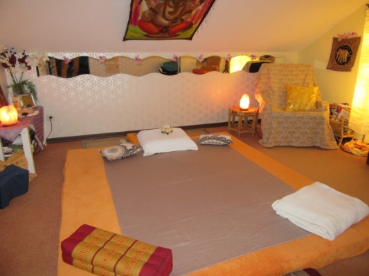 NadiVeda Energie Massage mit fernöstlichen Heiltechniken