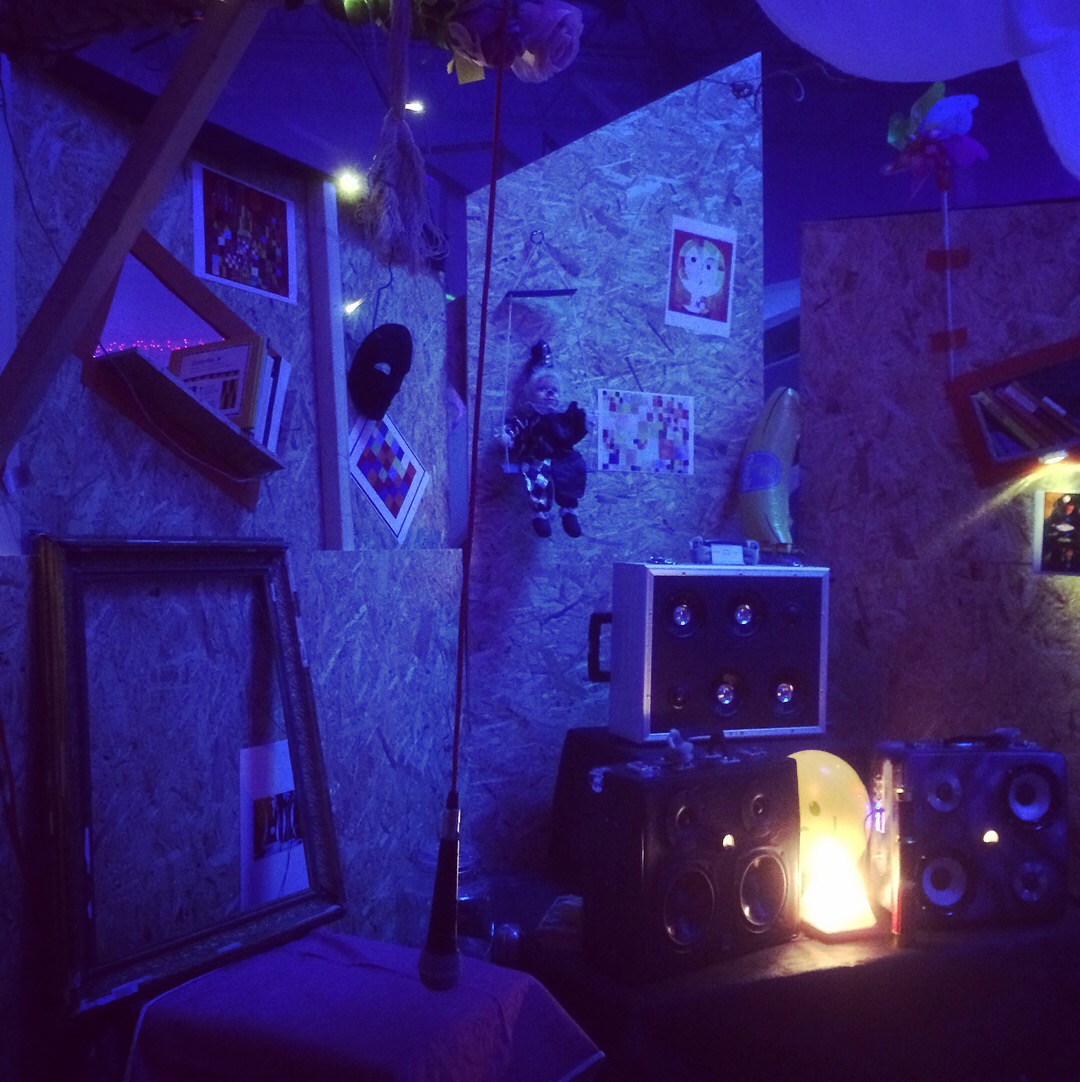 A Storytelling Space with Klee